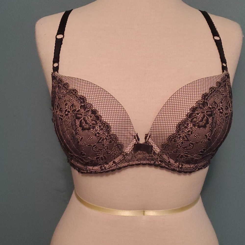 36C Victoria Secret Push up
